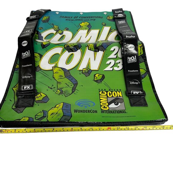 2023 SDCC San Diego Comic-Con Exclusive Swag Bag Backpack The Great North - Picture 3 of 5